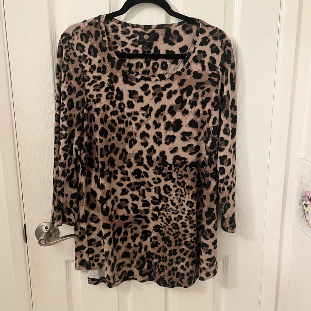5 for $25! JM Collection Leopard Print Blouse Large